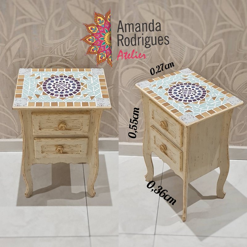 Mesa de Cabiceira
